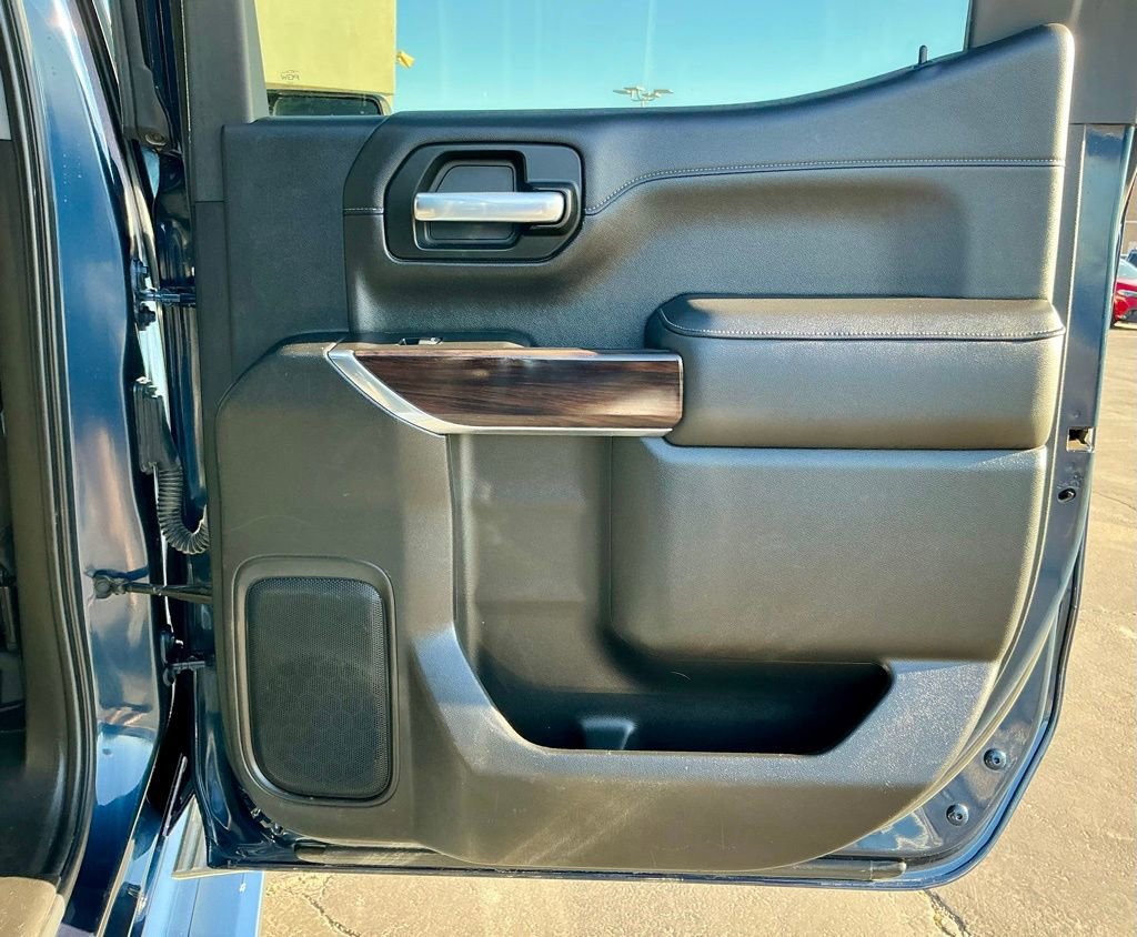 Used 2021 GMC Sierra 1500 SLT AWD/4WD image 26