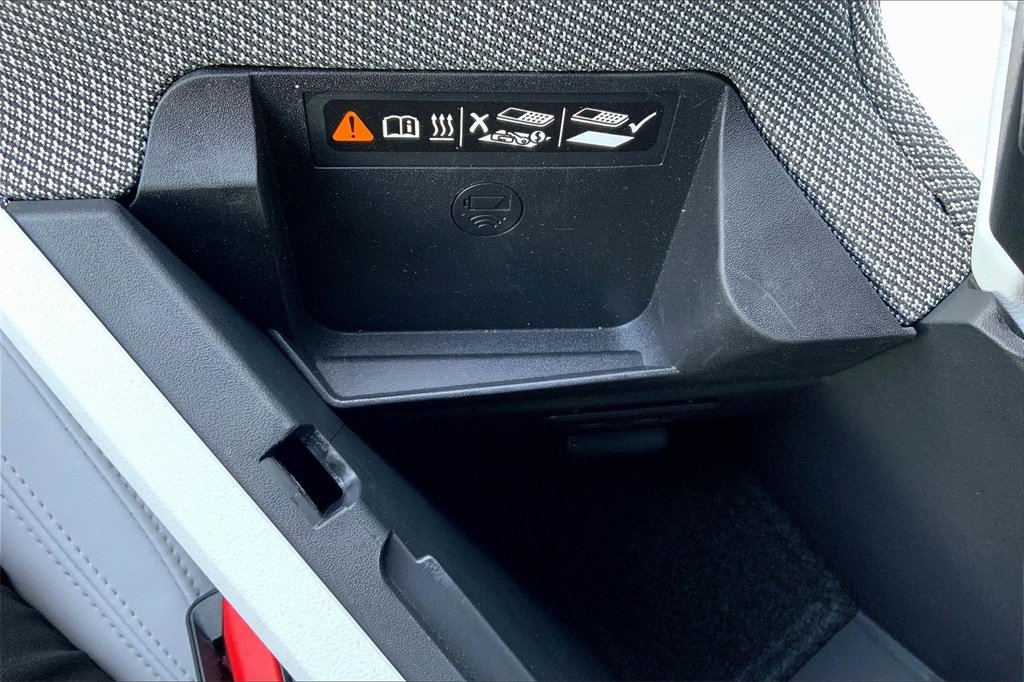 New 2026 Cadillac Optiq Sport 1 image 28