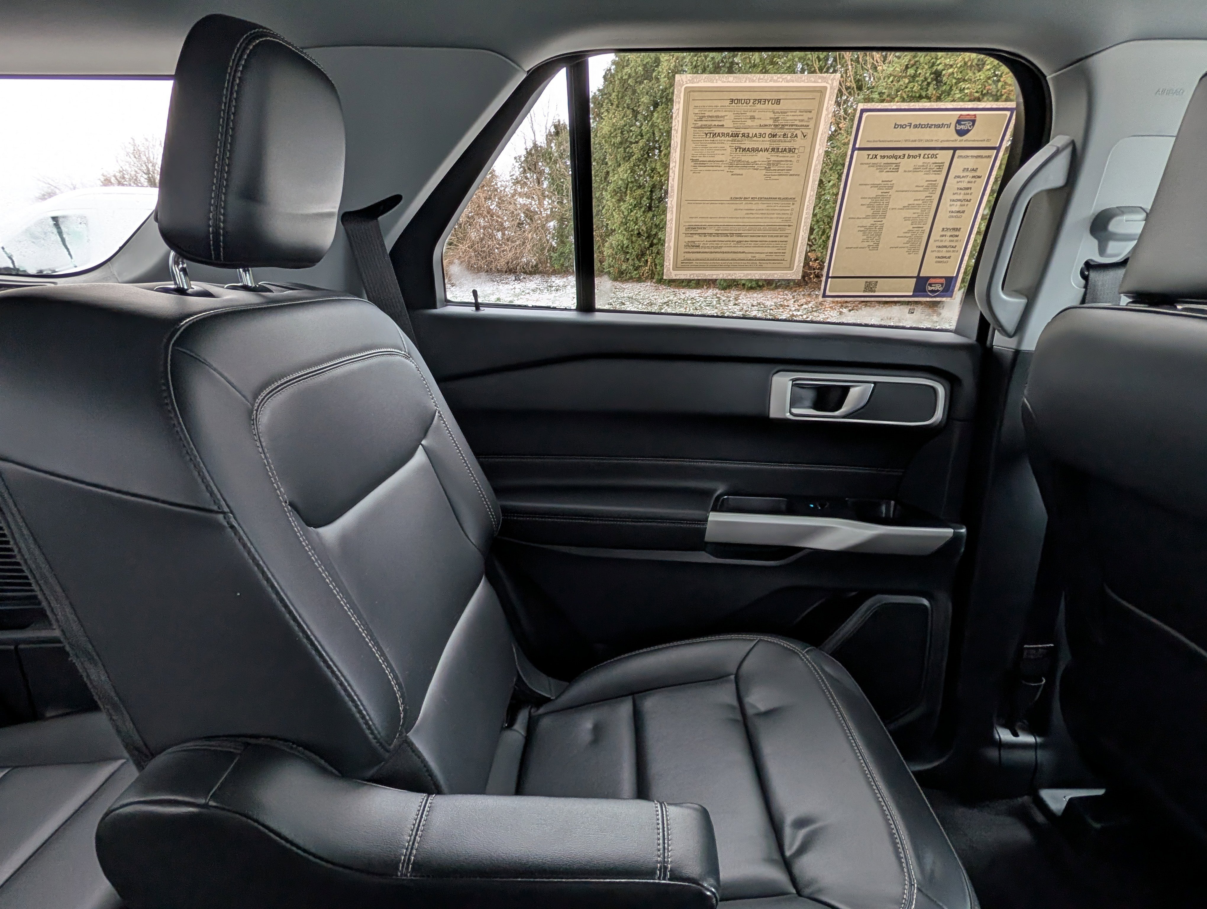 Used 2023 Ford Explorer XLT w/ Equipment Group 202A image 30