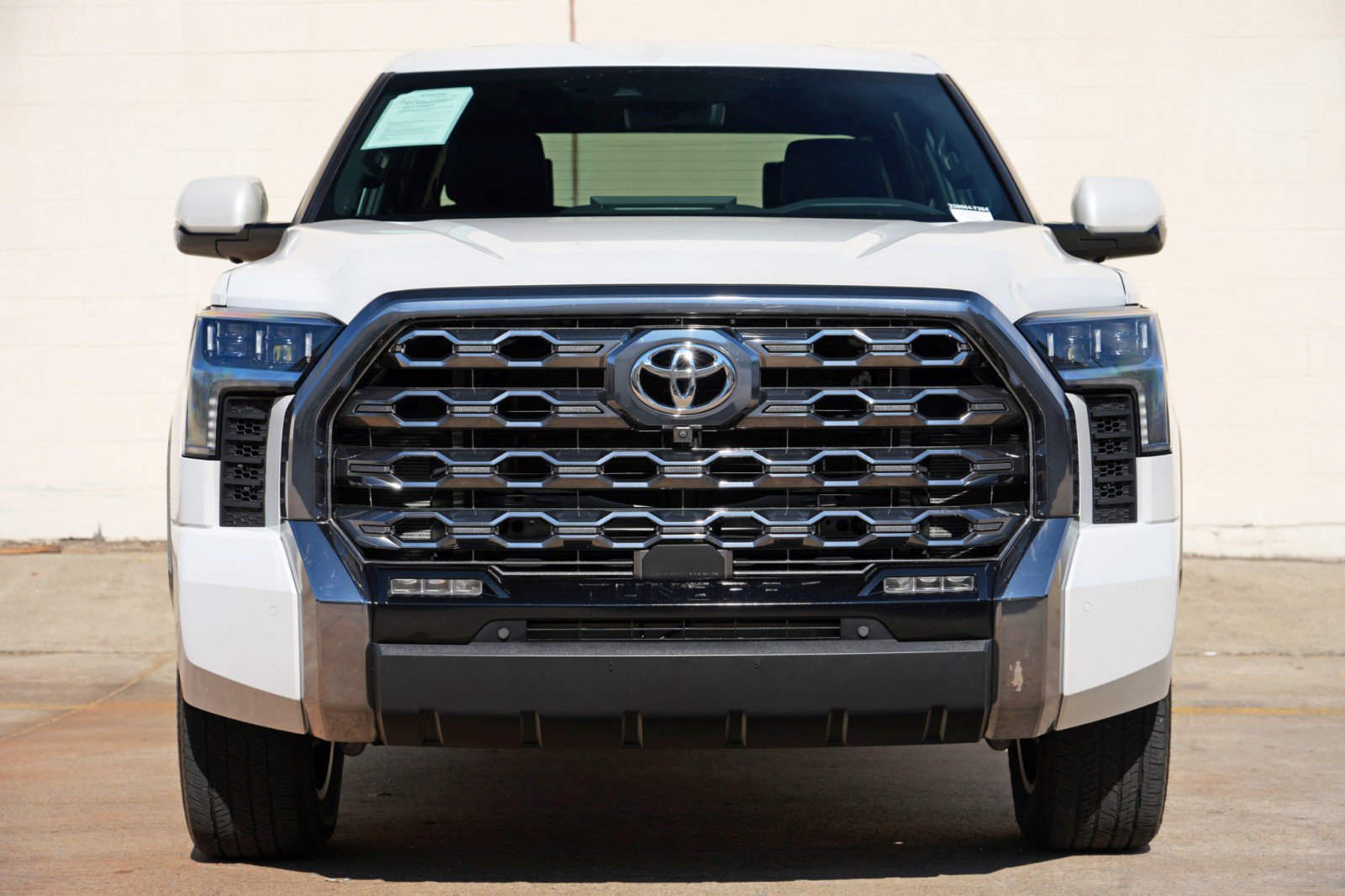 Used 2024 Toyota Tundra Platinum AWD/4WD image 7