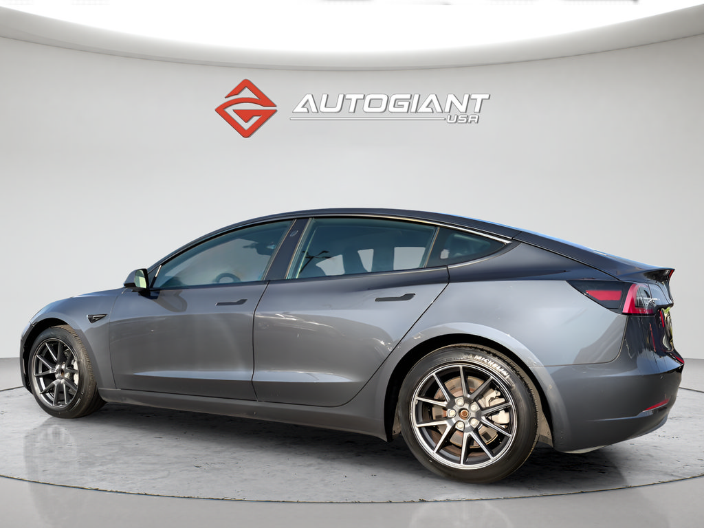 Used 2021 Tesla Model 3 Standard Range Plus RWD image 4