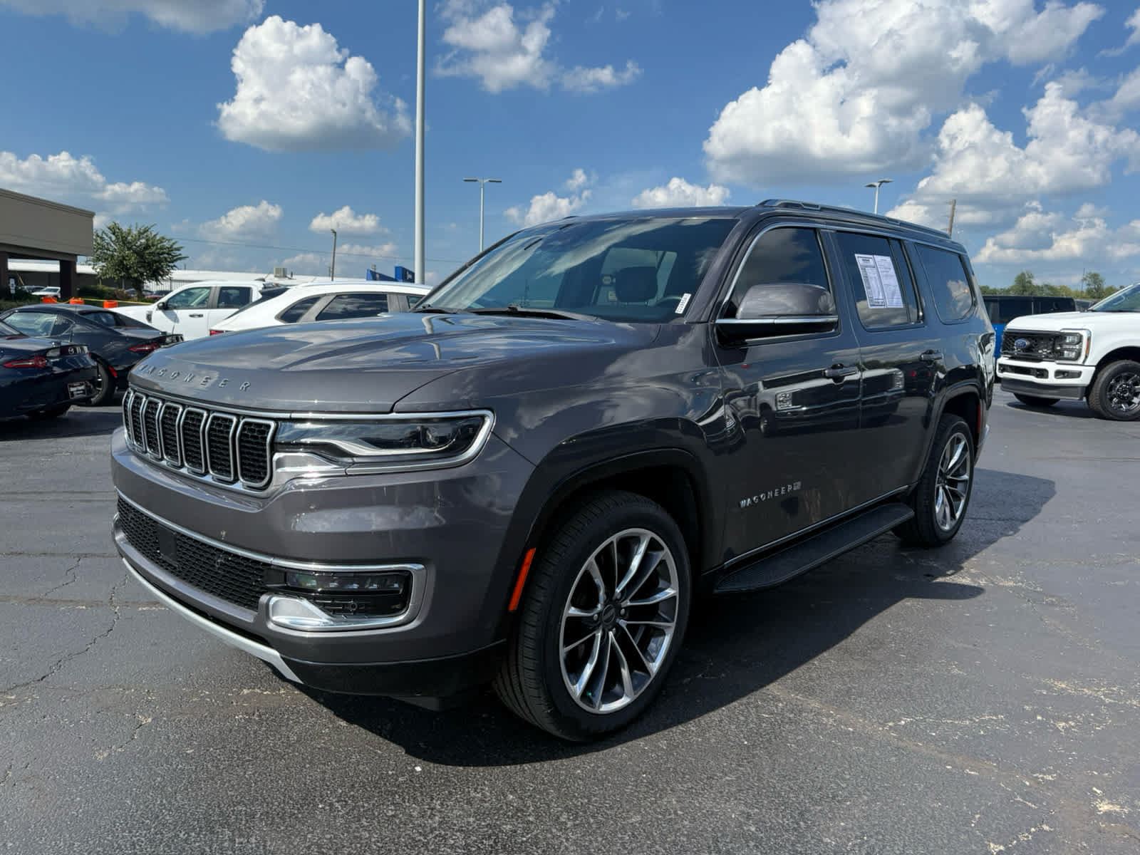 Used 2022 Jeep Wagoneer Series II w/ Premium Group I AWD/4WD image 26