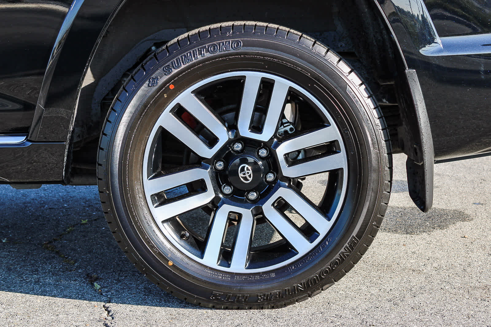 Used 2023 Toyota 4Runner Limited image 8