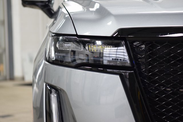 Used 2023 Cadillac Escalade Sport w/ LPO, ONYX Package image 12