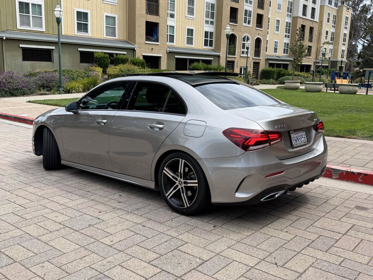 Used 2019 Mercedes-Benz A 220 4MATIC image 9