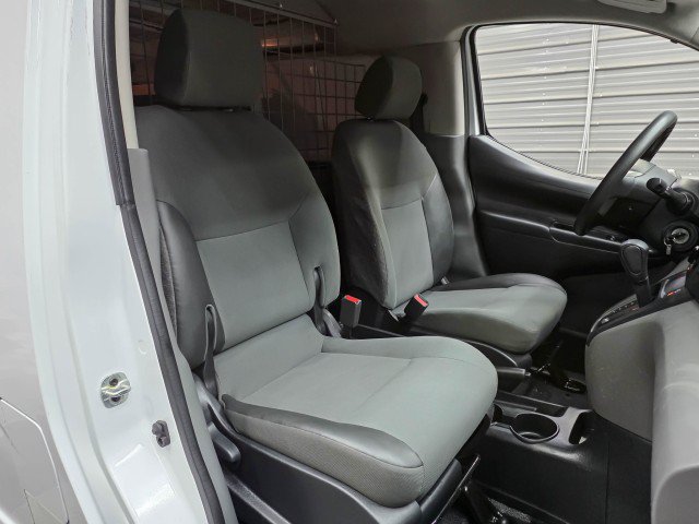 Used 2021 Nissan NV200 S FWD image 18
