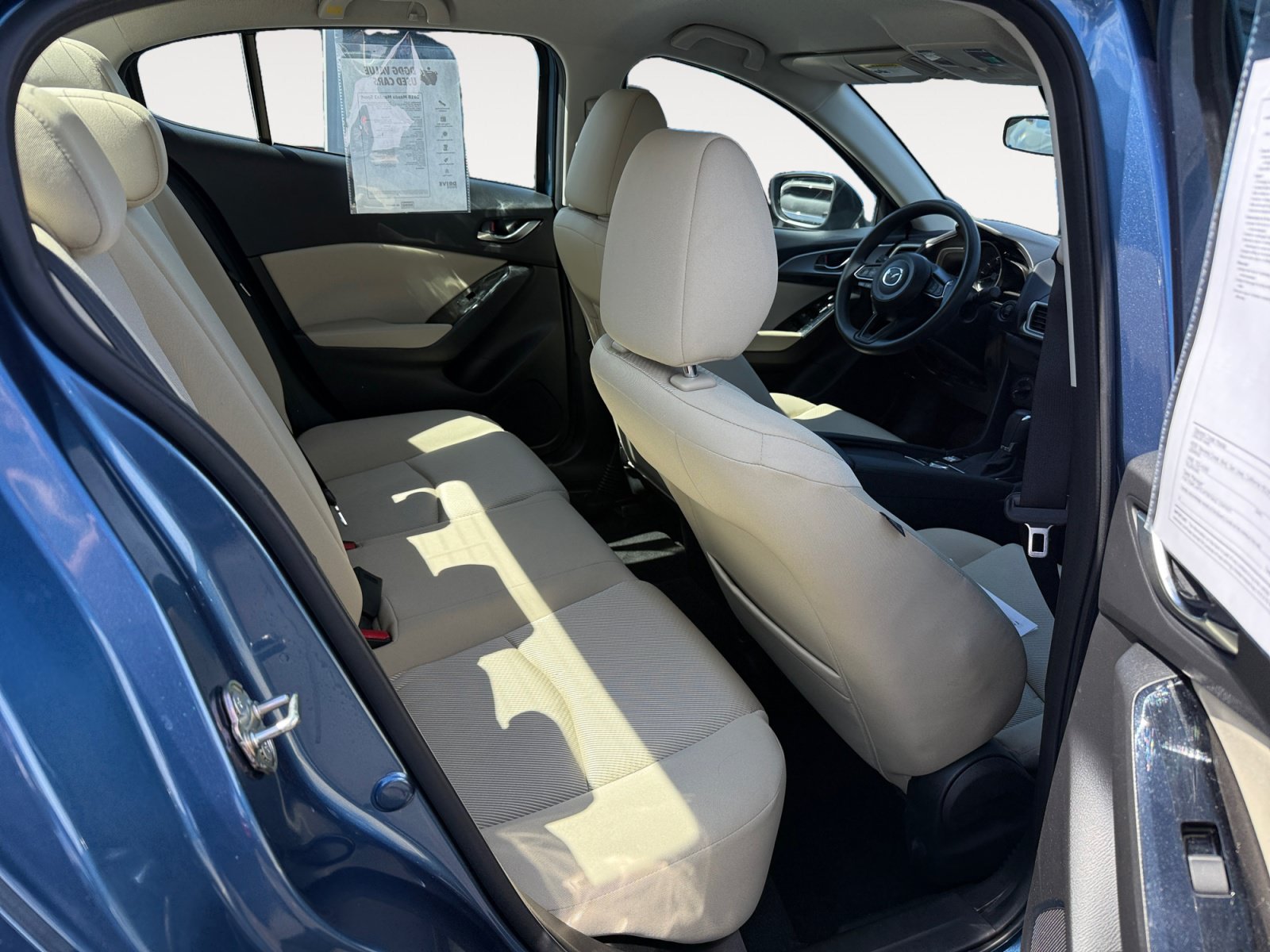 Used 2018 MAZDA MAZDA3 Sport FWD image 18