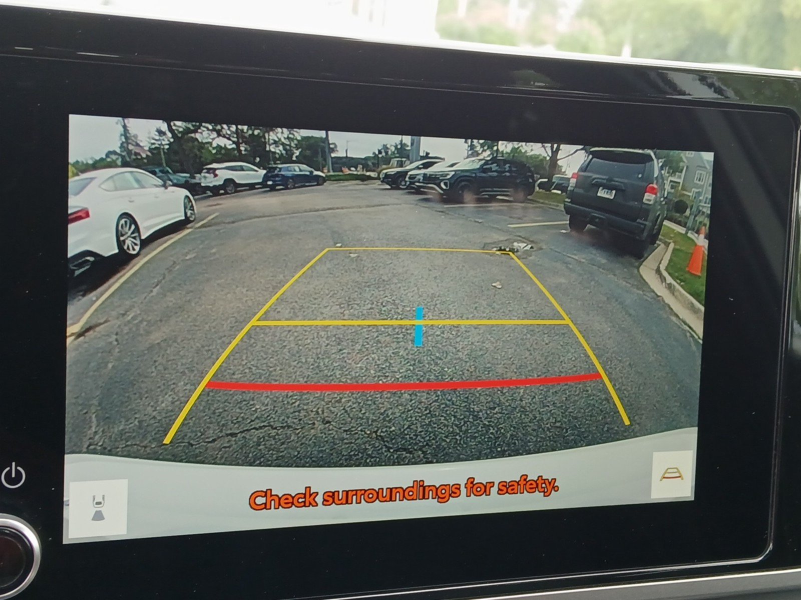 Used 2025 Toyota Camry SE FWD image 14