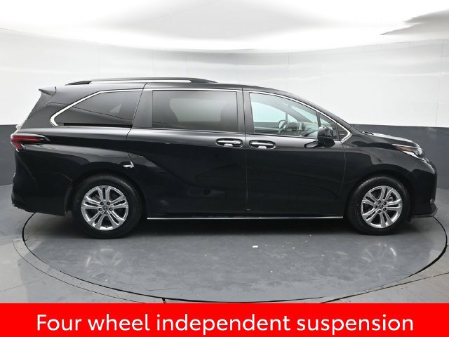 Used 2023 Toyota Sienna XSE w/ XSE Plus Package AWD/4WD image 8