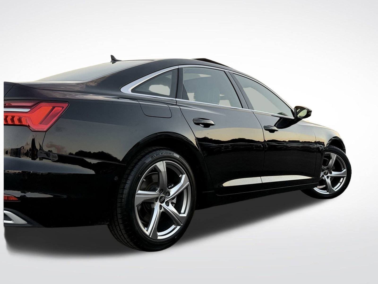 Used 2024 Audi A6 Premium Plus image 4