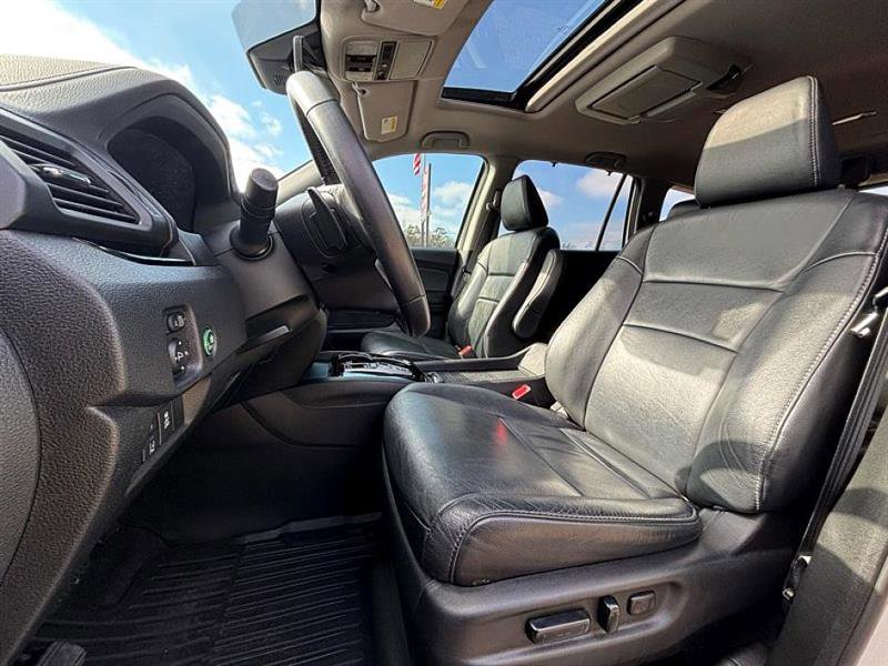 Used 2019 Honda Pilot Touring image 35
