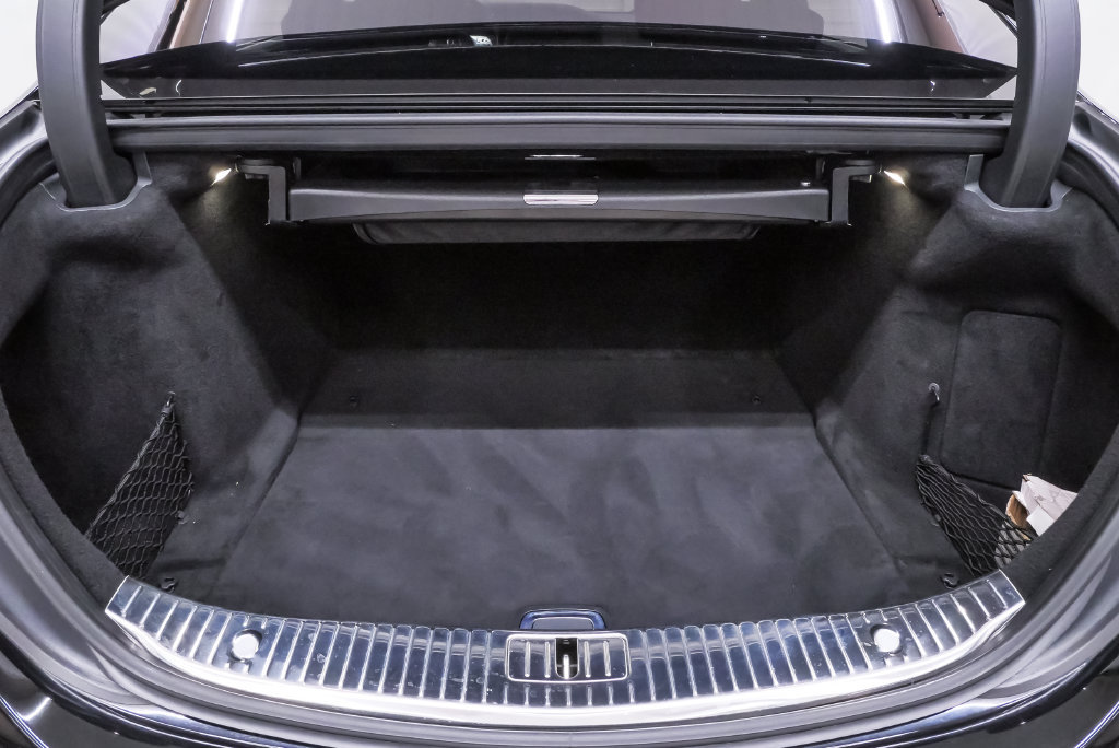 Used 2018 Mercedes-Benz S 560 Sedan image 30