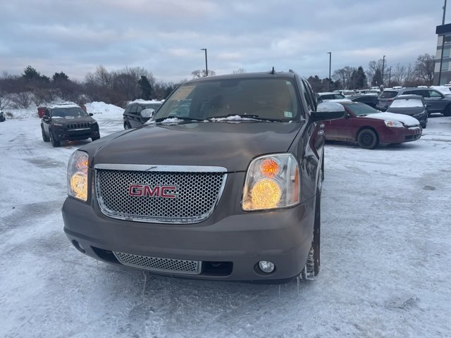 Used 2013 GMC Yukon XL Denali image 8
