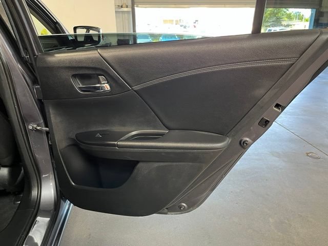 Used 2013 Honda Accord Sport image 15