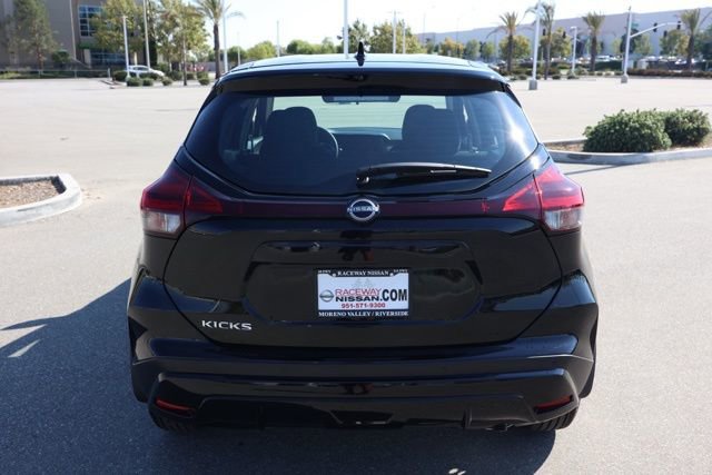 New 2025 Nissan Kicks Play S image 5