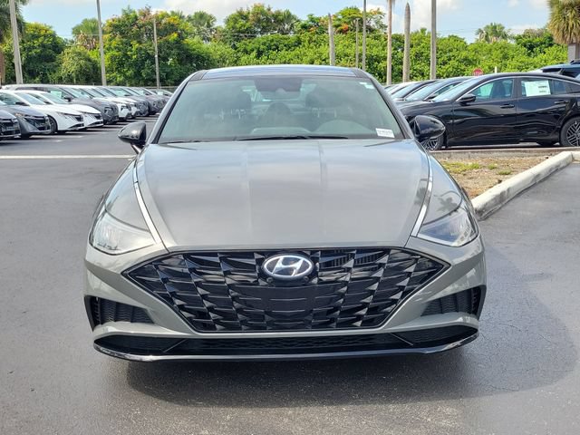 Used 2022 Hyundai Sonata SEL Plus FWD image 2