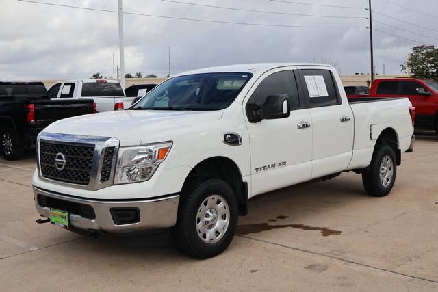 Used 2018 Nissan Titan SV AWD/4WD image 3