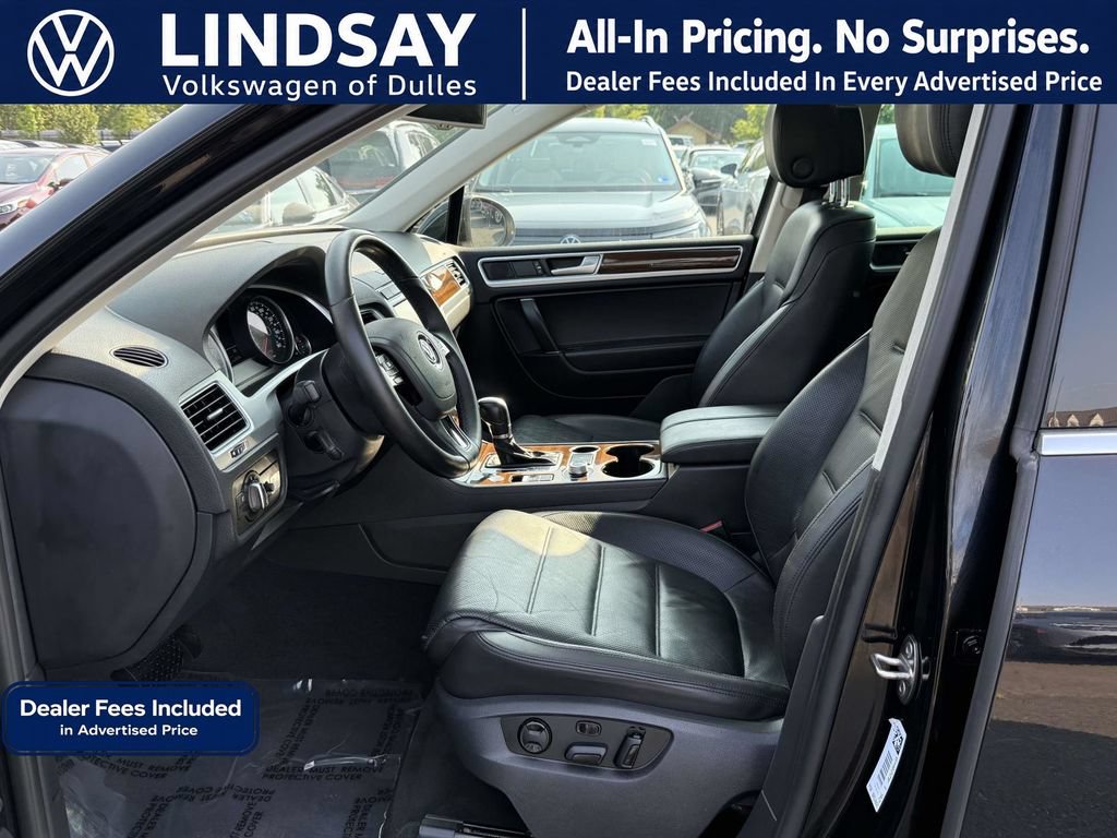 Used 2016 Volkswagen Touareg TDI AWD/4WD image 12