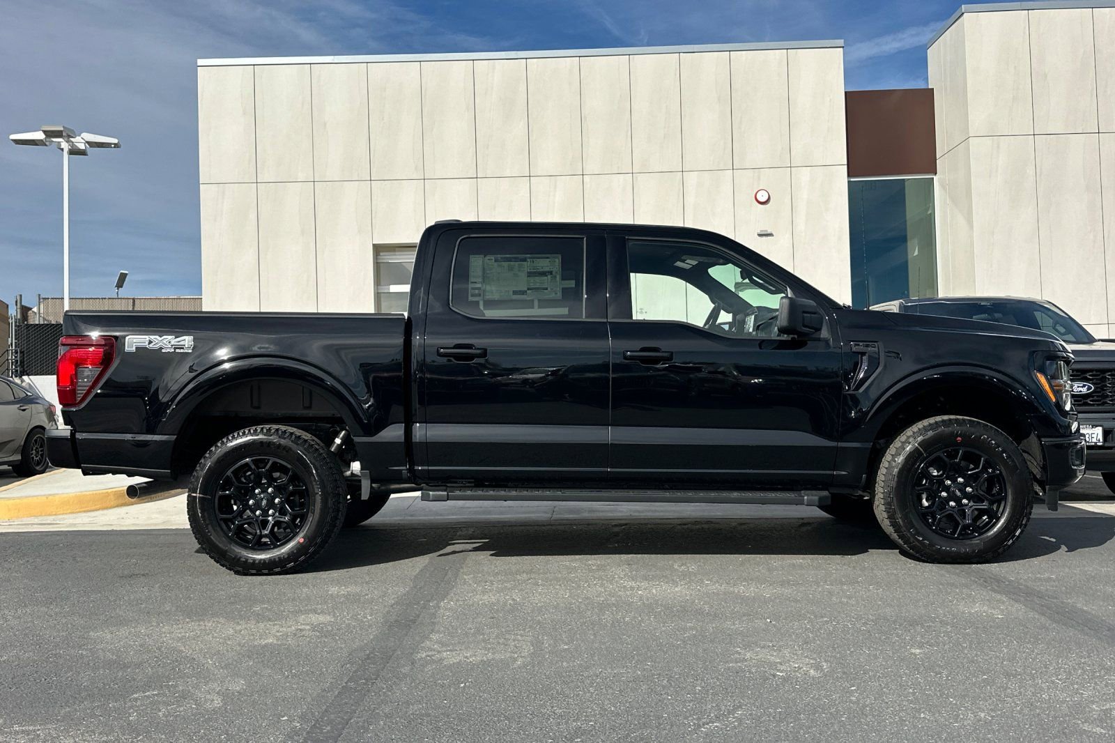 New 2026 Ford F150 XLT w/ FX4 Off-Road Package image 2