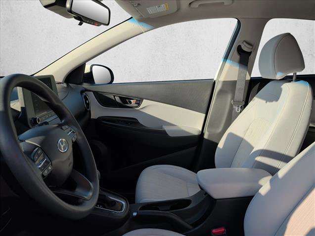 Used 2023 Hyundai Kona SEL image 10