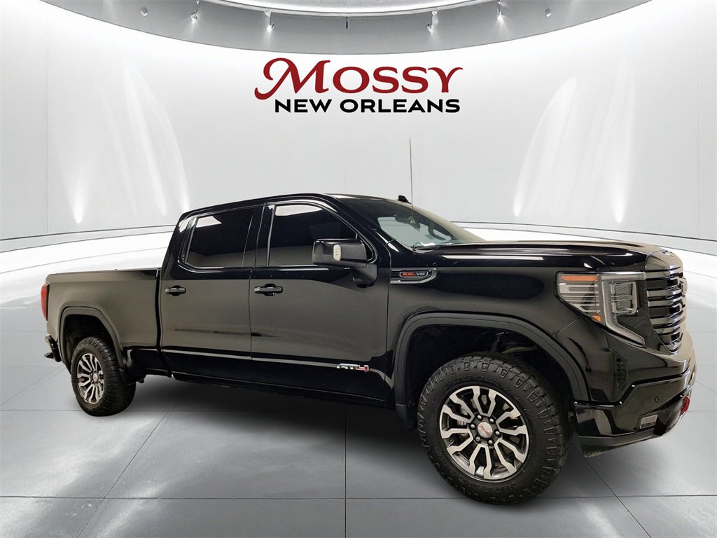 Used 2023 GMC Sierra 1500 AT4 w/ AT4 Preferred Package image 3