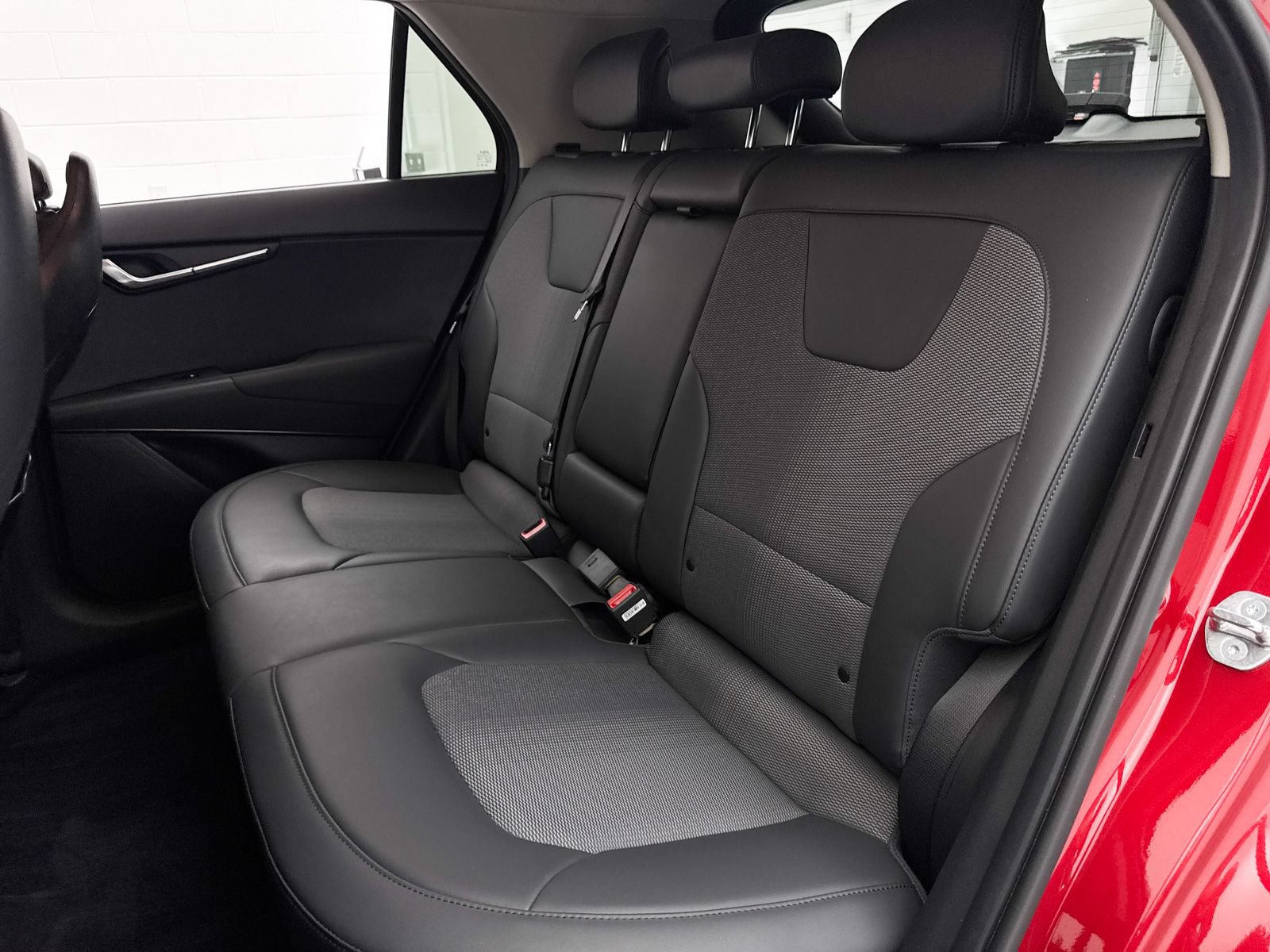 Certified 2023 Kia Niro Wind FWD image 29