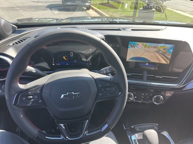 New 2026 Chevrolet Trax RS w/ Sunroof Package FWD image 33