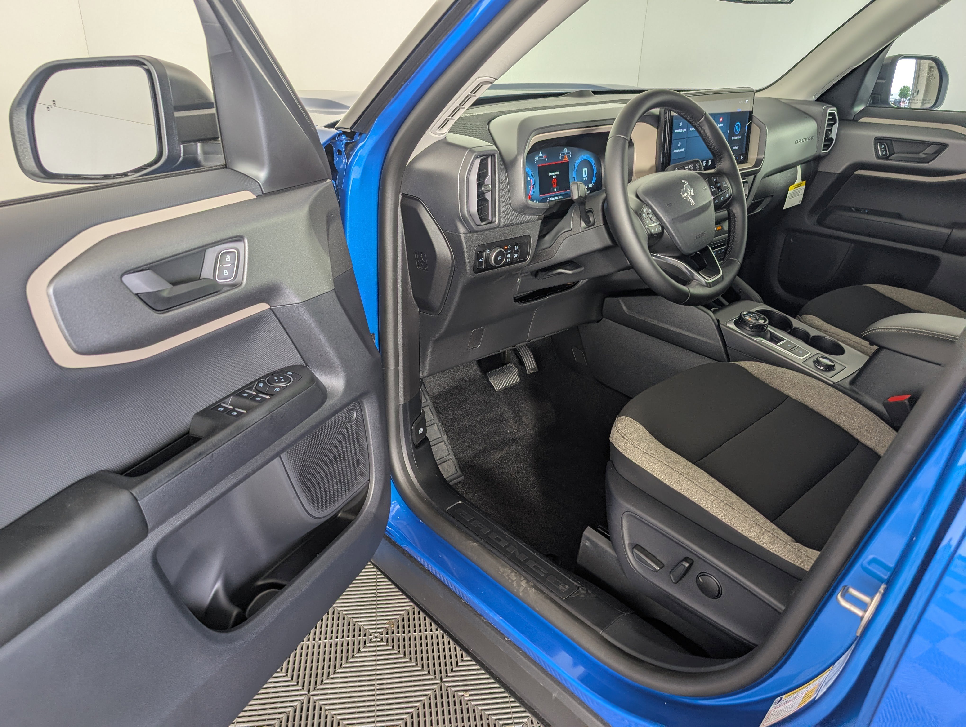 New 2025 Ford Bronco Sport Big Bend image 9