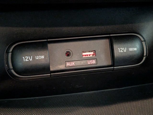 Used 2018 Kia Soul w/ Option Group 020 FWD image 21