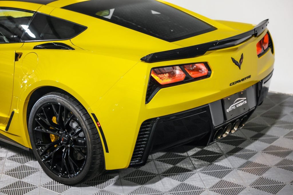 Used 2017 Chevrolet Corvette Z06 RWD image 17