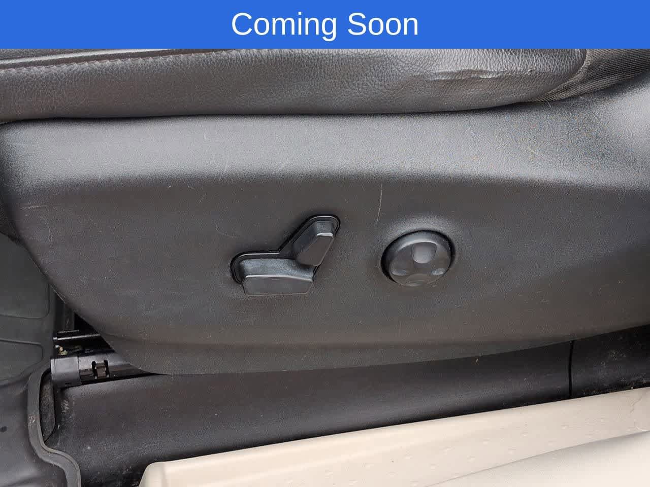 Used 2017 Chrysler Pacifica Touring-L FWD image 17
