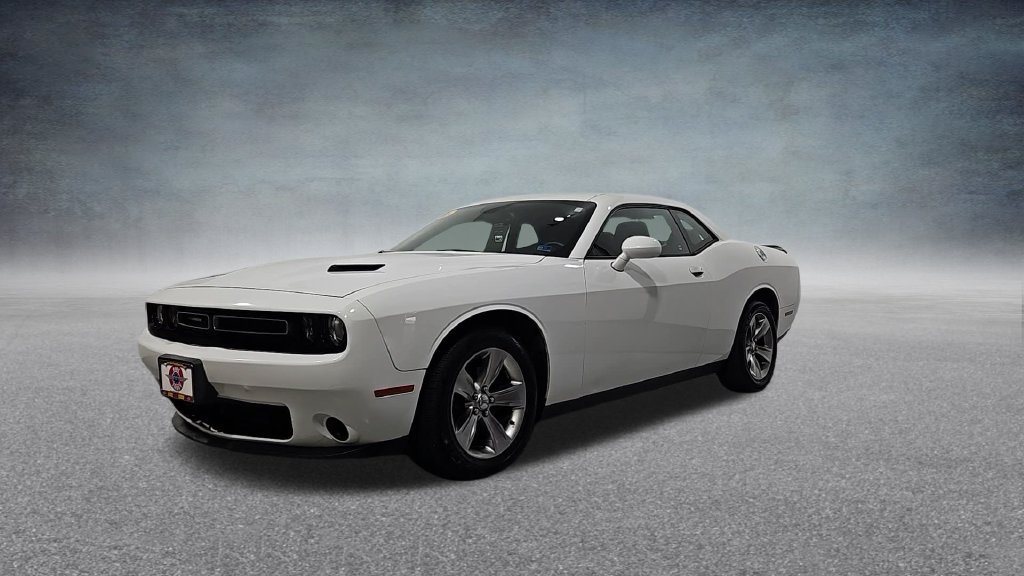 Used 2016 Dodge Challenger SXT w/ Driver Convenience Group