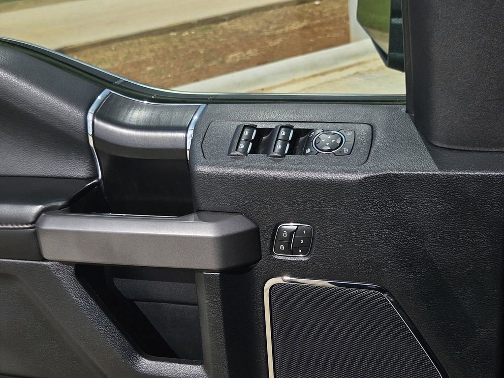 Used 2020 Ford F150 Platinum w/ Equipment Group 701A Luxury image 17