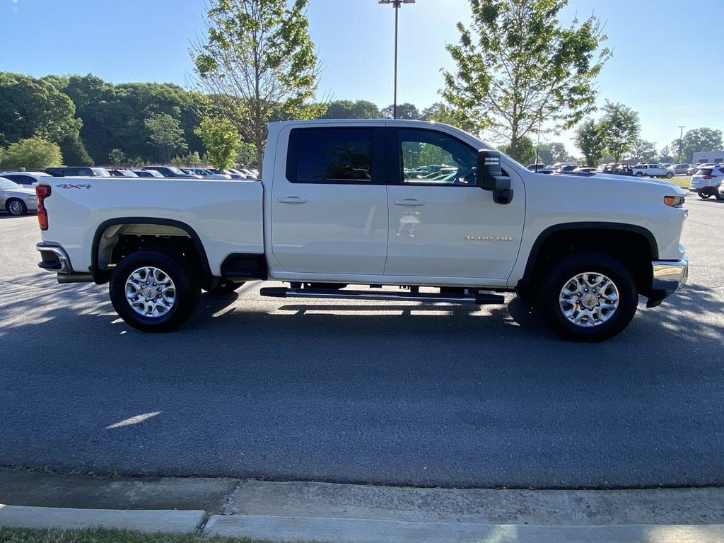 Used 2025 Chevrolet Silverado 3500 LT w/ Safety Package AWD/4WD image 2