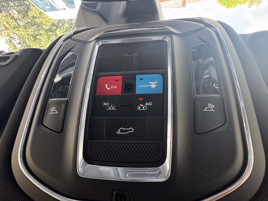 Used 2023 Jeep Grand Cherokee L Laredo AWD/4WD image 29