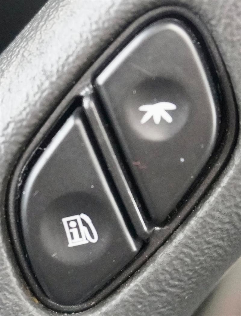 Used 2006 HUMMER H2 SUT image 32