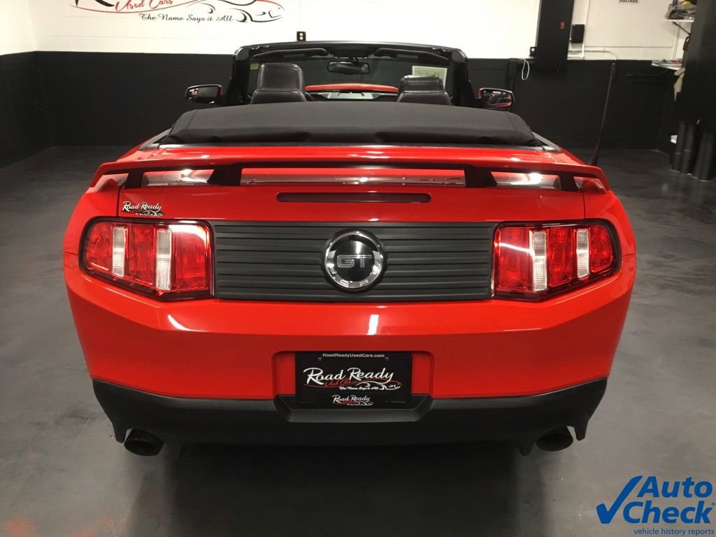 Used 2012 Ford Mustang GT Premium image 9