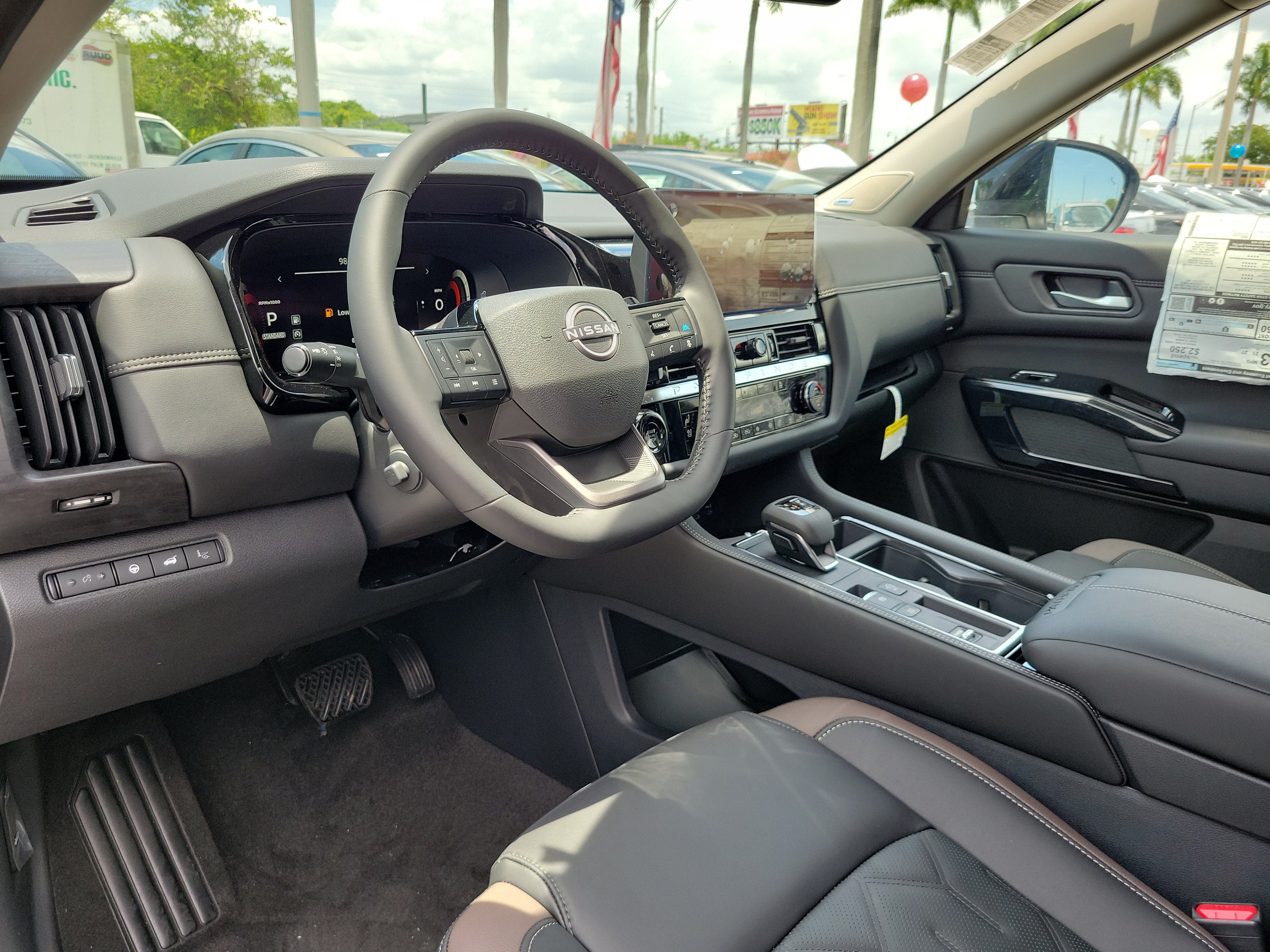 New 2026 Nissan Pathfinder Platinum w/ Cargo Package FWD image 9