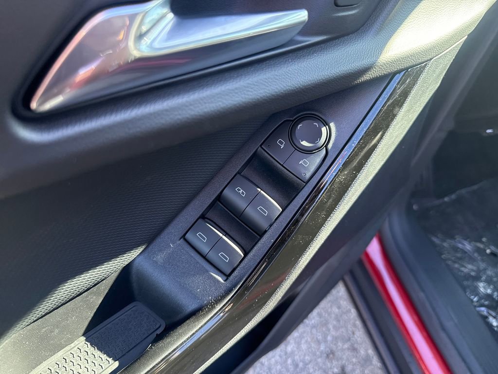 New 2026 Chevrolet Equinox LT w/ Convenience Package II image 11