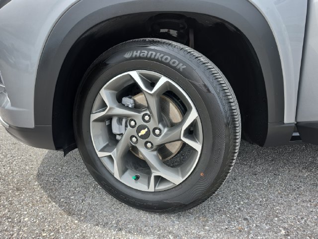 Certified 2026 Chevrolet Trax LT FWD image 29