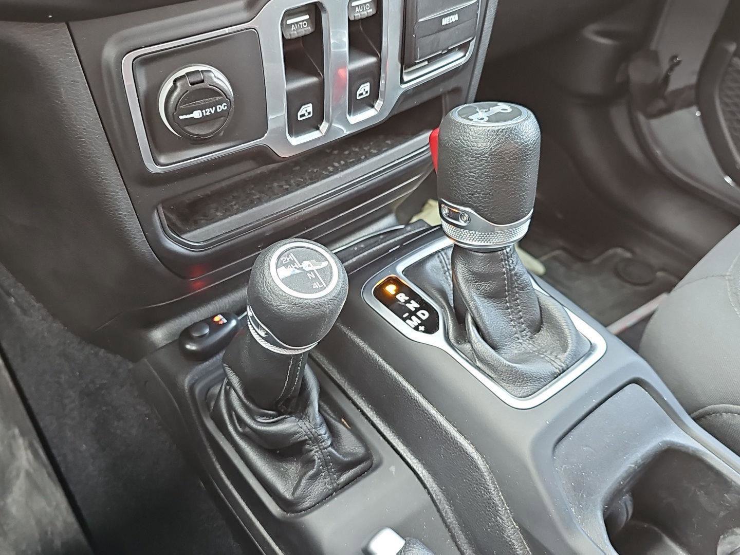 Used 2018 Jeep Wrangler Sport S image 11