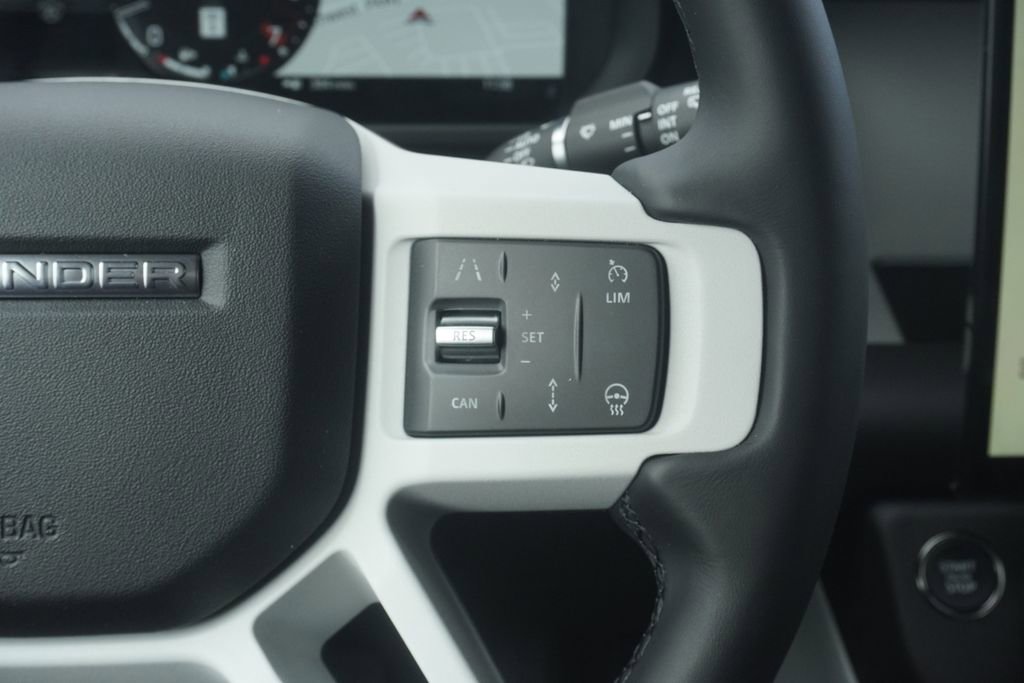 New 2026 Land Rover Defender 110 X-Dynamic SE image 13