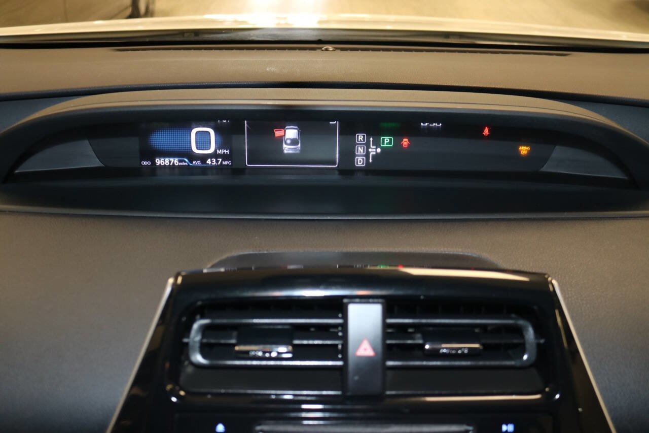 Used 2018 Toyota Prius Three image 37