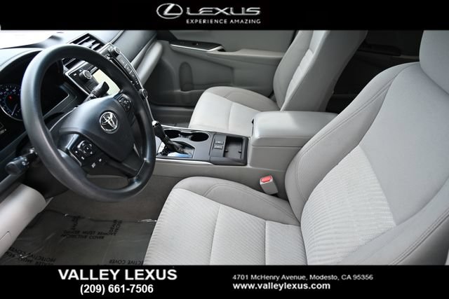 Used 2016 Toyota Camry LE FWD image 13