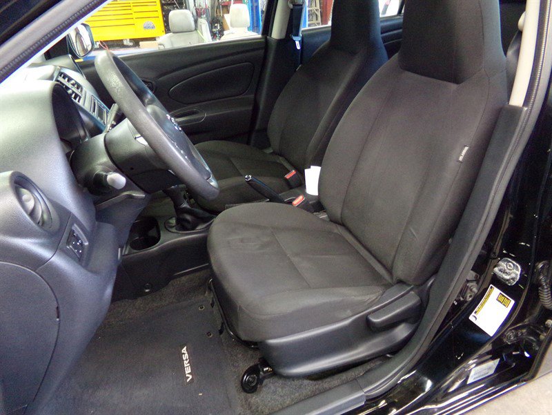 Used 2016 Nissan Versa S image 27