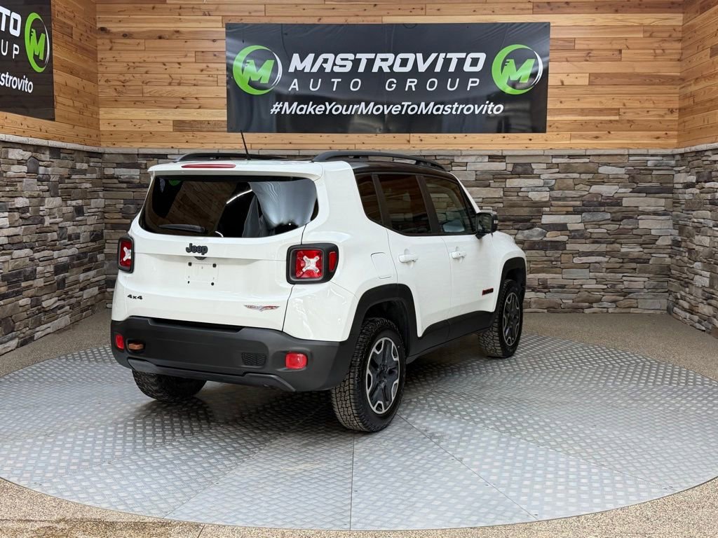 Used 2016 Jeep Renegade Trailhawk AWD/4WD image 9