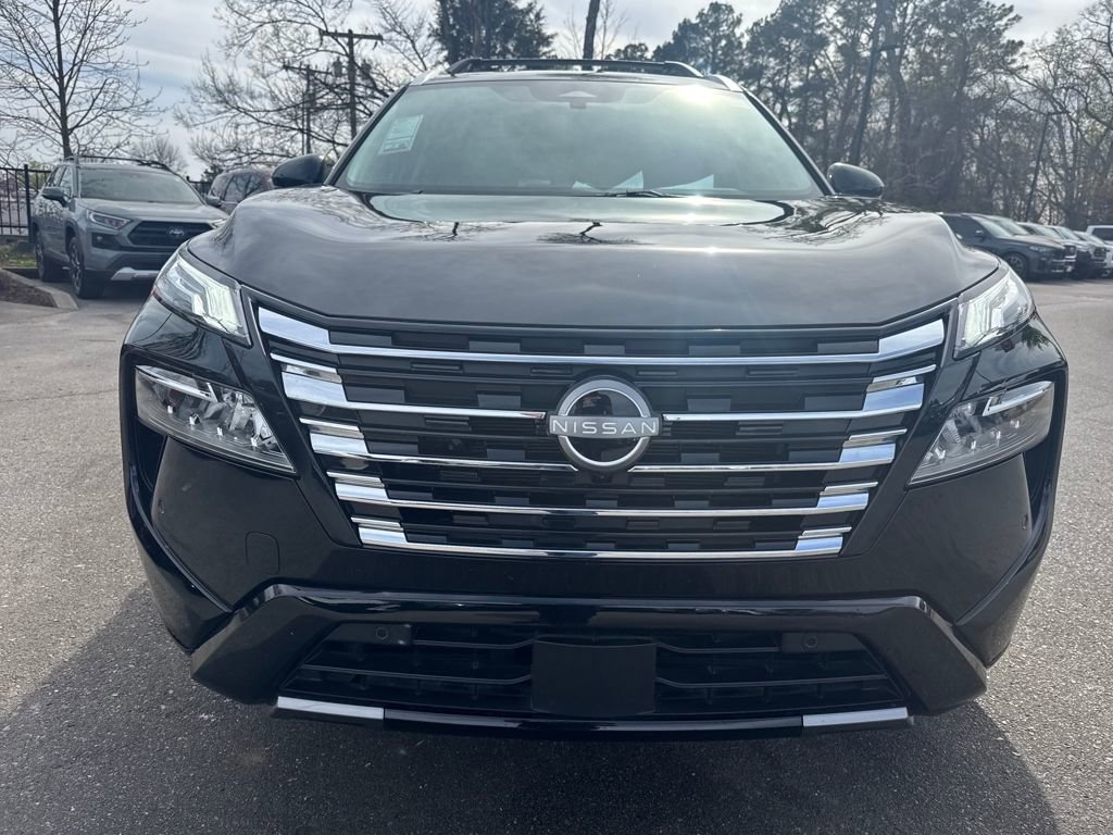 Used 2025 Nissan Rogue Platinum FWD image 34