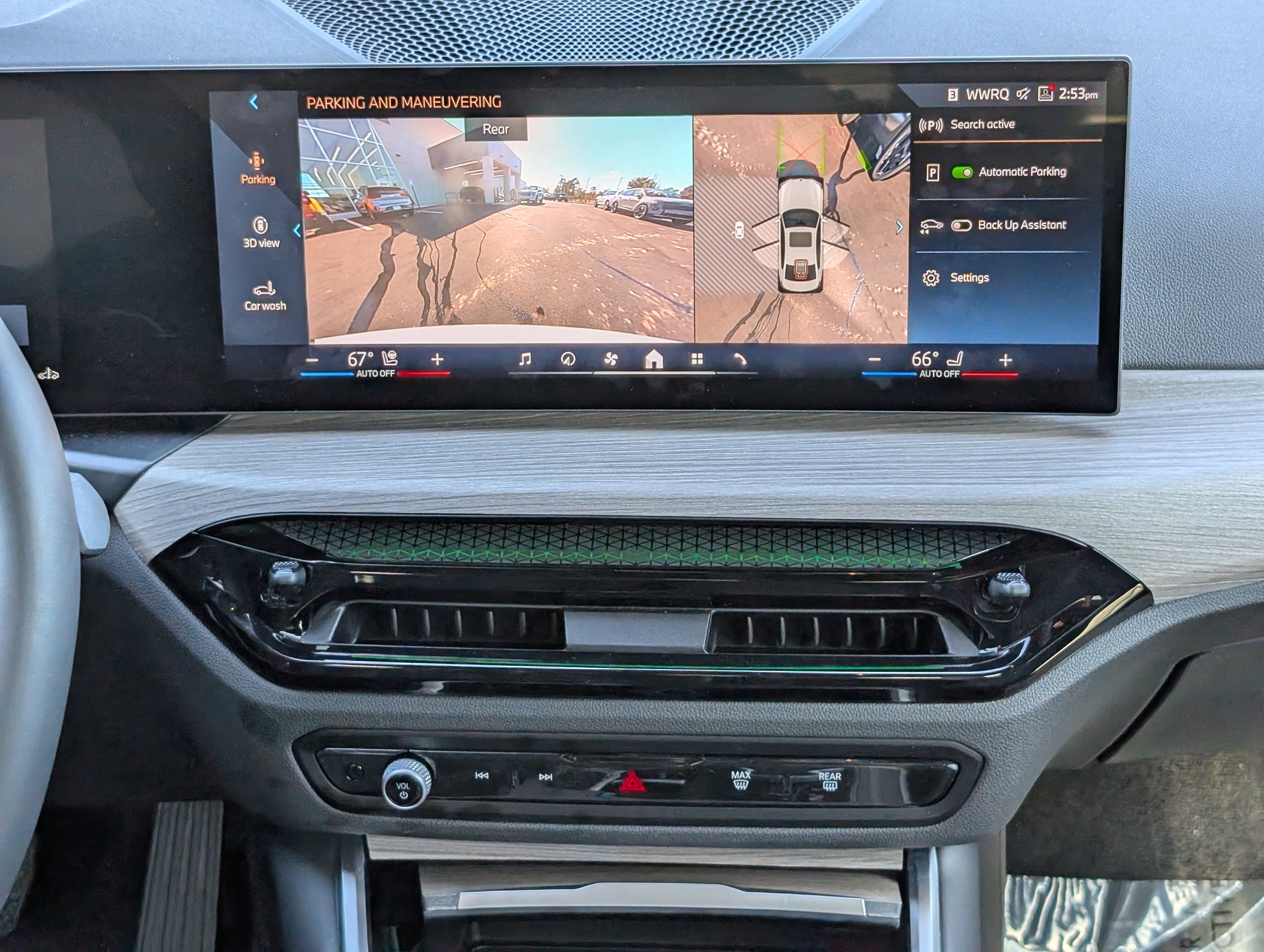 Used 2025 BMW 330i Sedan image 17