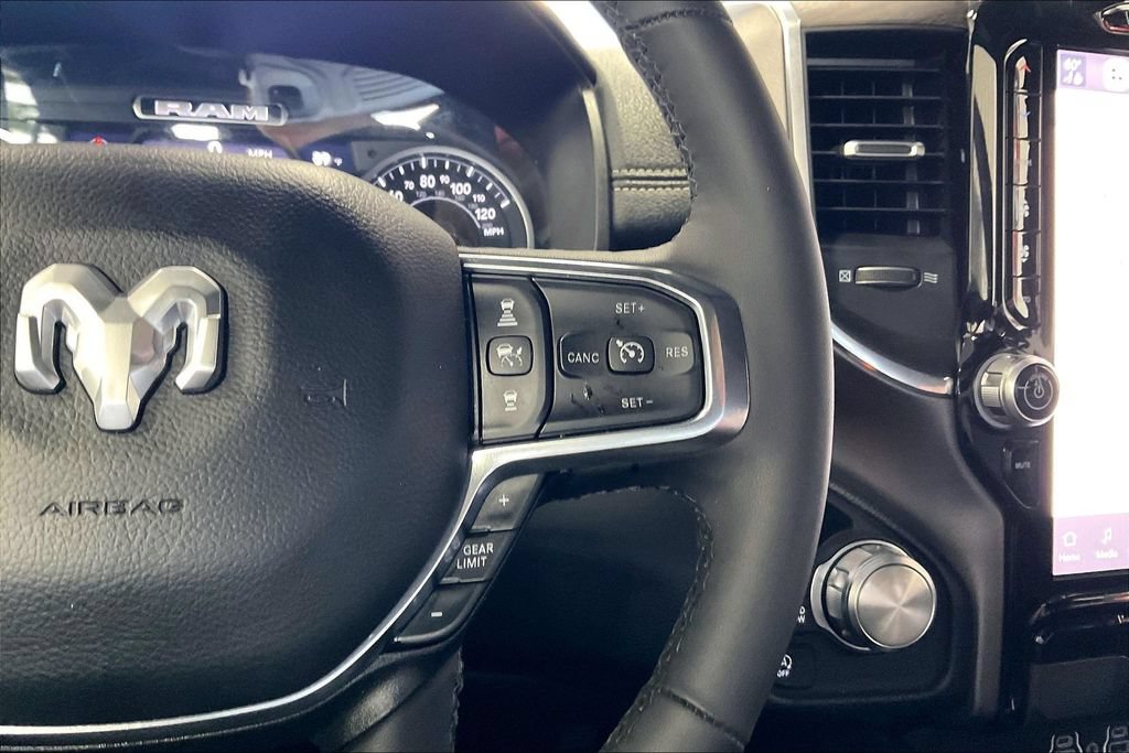 Used 2026 RAM 1500 Laramie AWD/4WD image 9