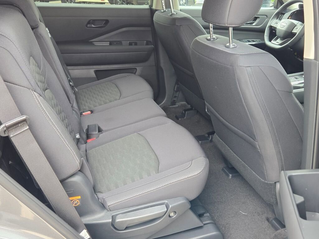 New 2026 Nissan Pathfinder SV AWD/4WD image 7